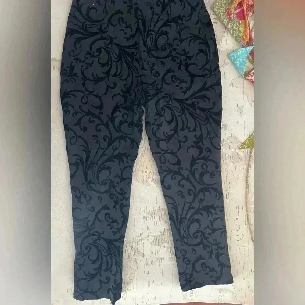 Chicos Ponte Pull On Flocked Pants Velvet Print Slimming Tapered M/L EUC - Picture 4 of 12